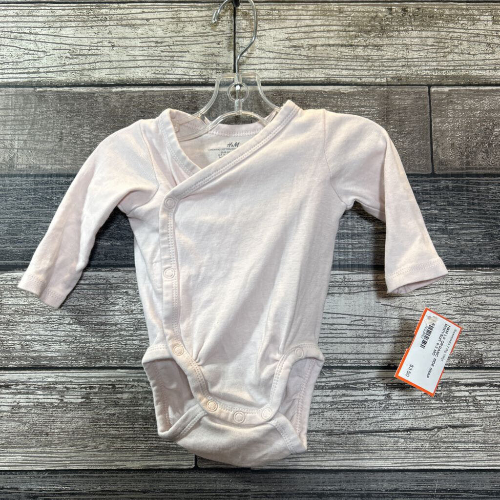 H&M LS ORGANIC SIDE SNAP BODYSUIT 0-3 MO