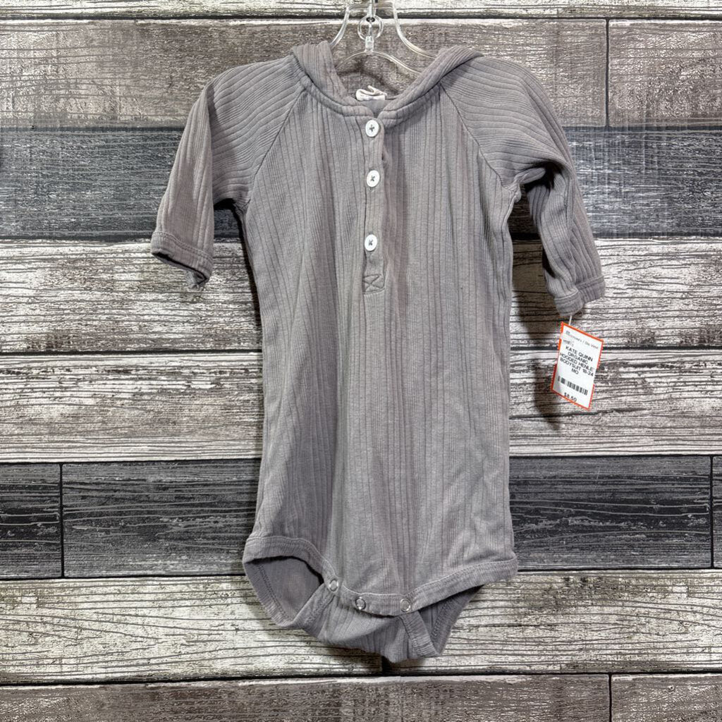 KATE QUINN ORGANIC HOODED HENLEY BODYSUIT 18-24 MO