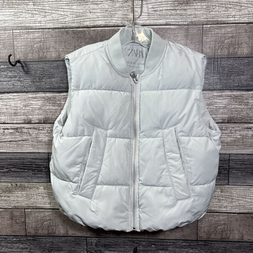ZARA PUFFER VEST 9/10