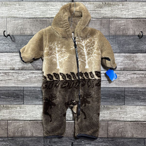 BLACK MOUNTAIN FLEECE HOODED BUNTING