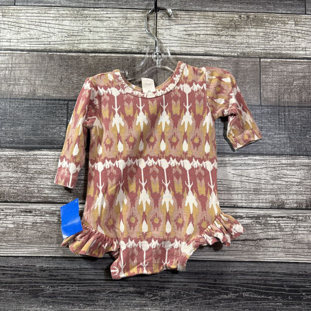 KATE QUINN BAMBOO LS LEG RUFFLE BODYSUIT 0-3 MO