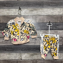 Load image into Gallery viewer, ADIDAS 2PC TRACK SUIT 3-6 MO
